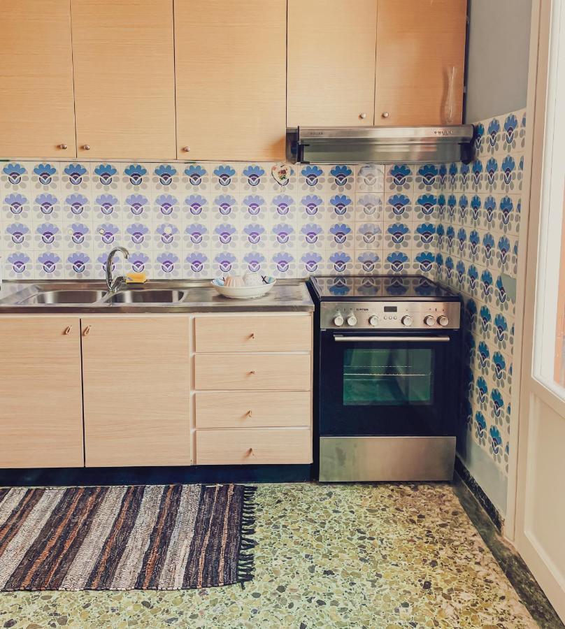 Maria'S Apartment In Old Town 이라피트라 외부 사진